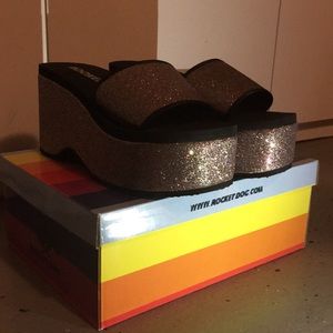 BRAND NEW!!! Rocket Dog, BOOM STARDUST, Size: 8